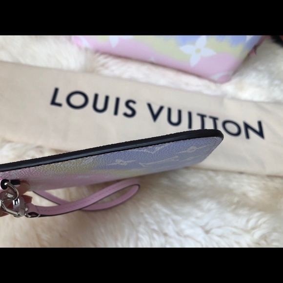 💖 Louis Vuitton Escale Neverfull MM Pastel Pouch - Picture 6 of 11